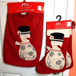 NWT Novelty 48" Christmas Tree Skirt & (2) Matching Stockings - red w/snowman